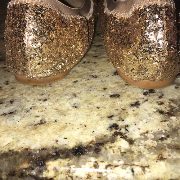 Stuart Weitzman Gold Glitter Flats - Picture 4 of 6